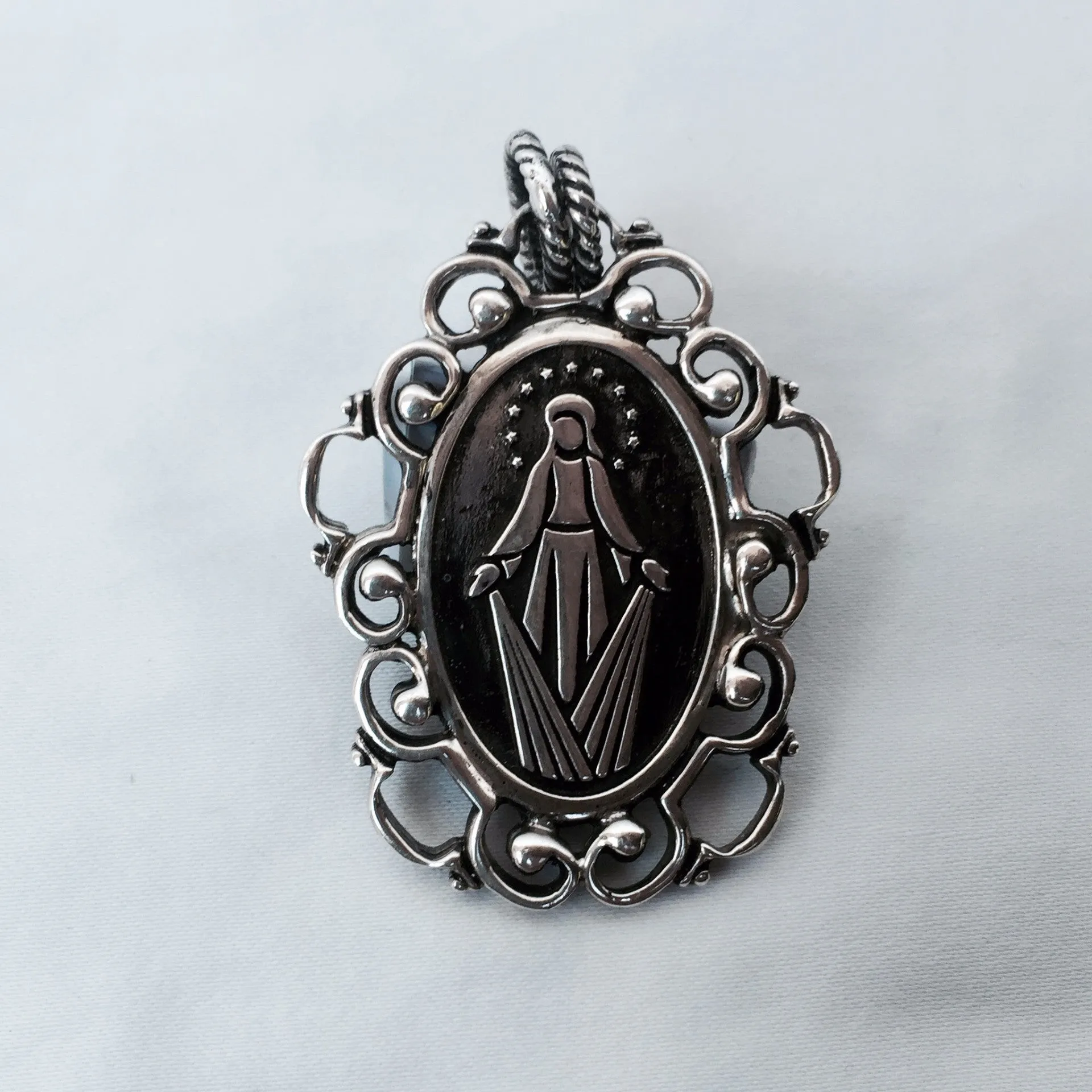 Arabesque Oval Miraculous Medal Pendant