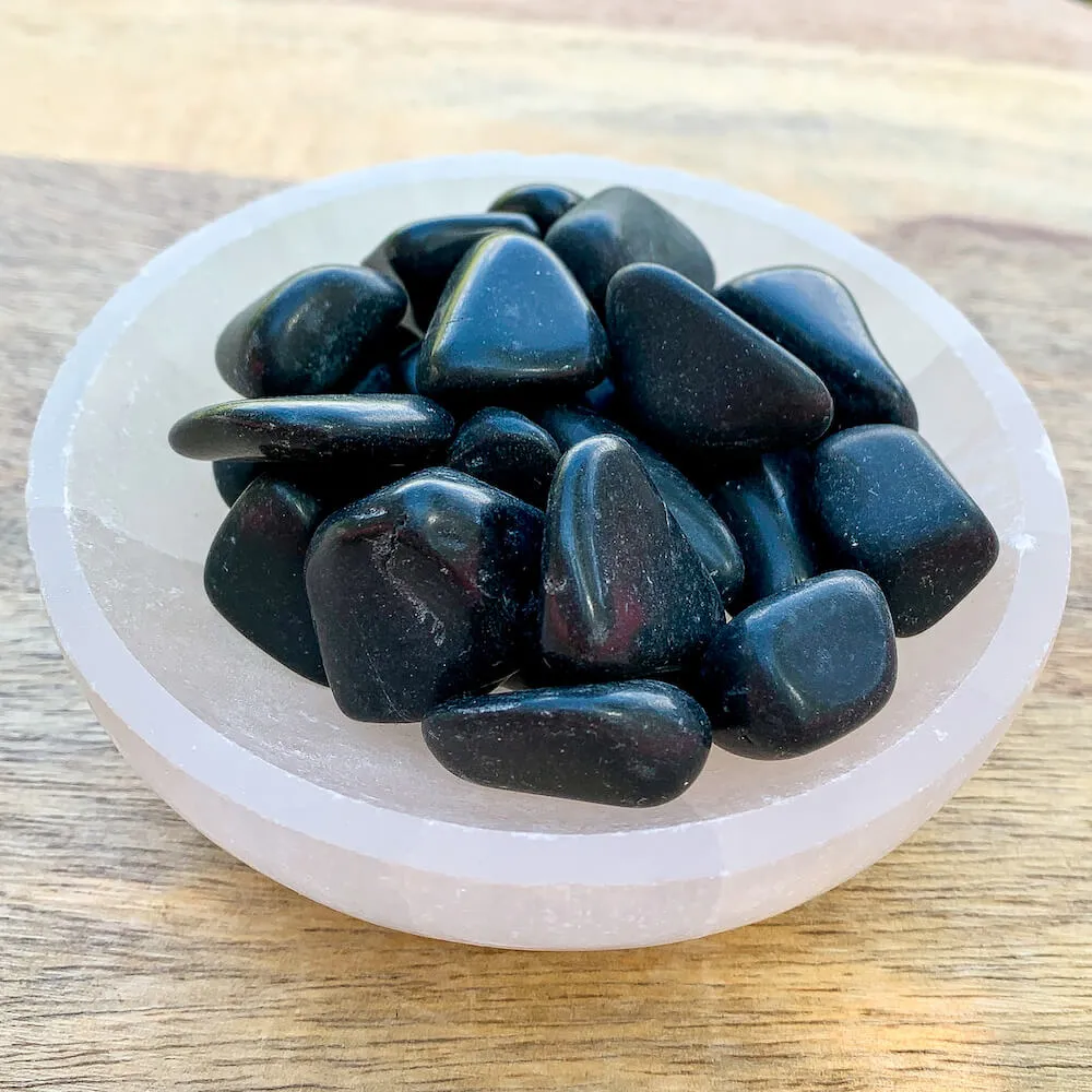 Black Onyx Tumbled Stone