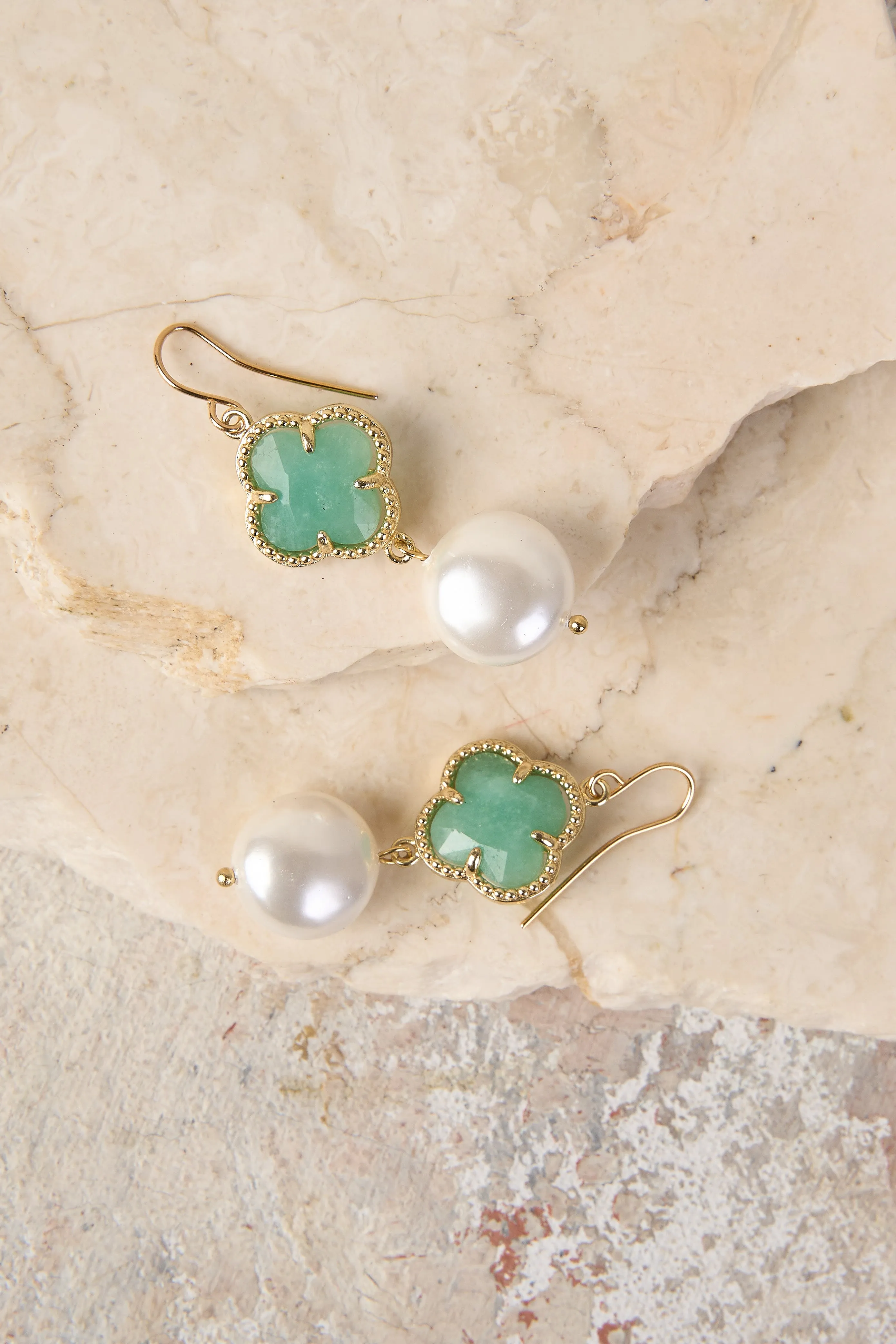 Clover Pearl Earrings