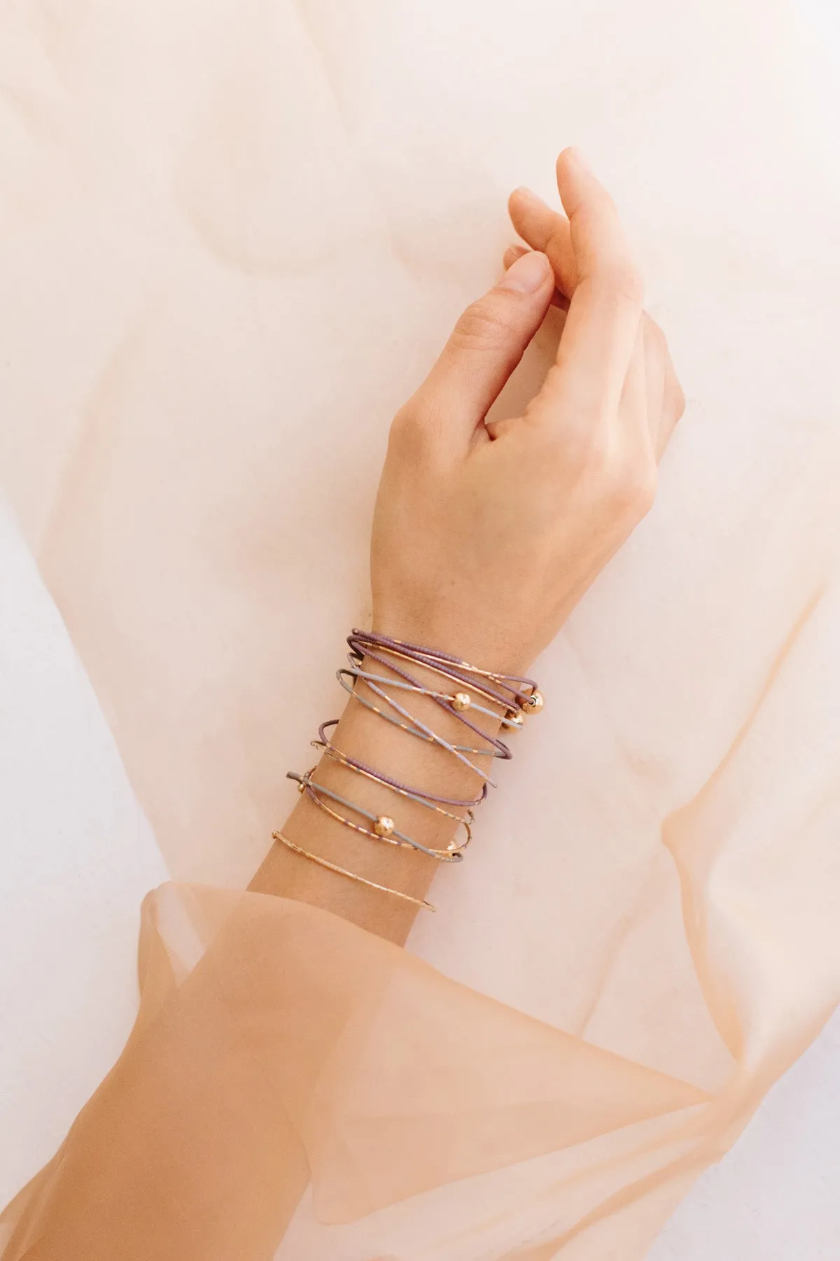 Hati Bracelet, Mist