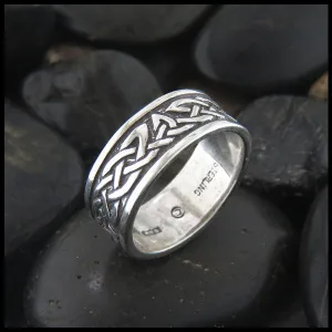 Lorn Knot Ring in Silver