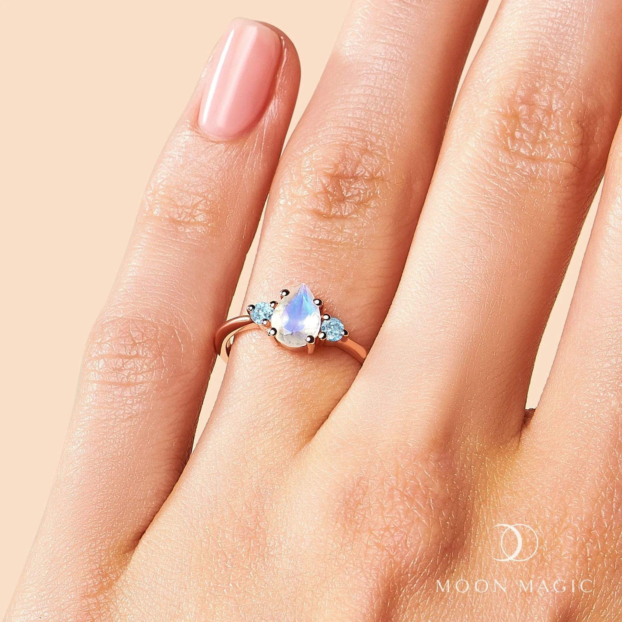 Moonstone Ring - Lania