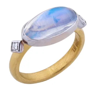 Pre-owned Lika Behar "Moondance" Ring 22K Yellow Gold Oval Blue Moonstone