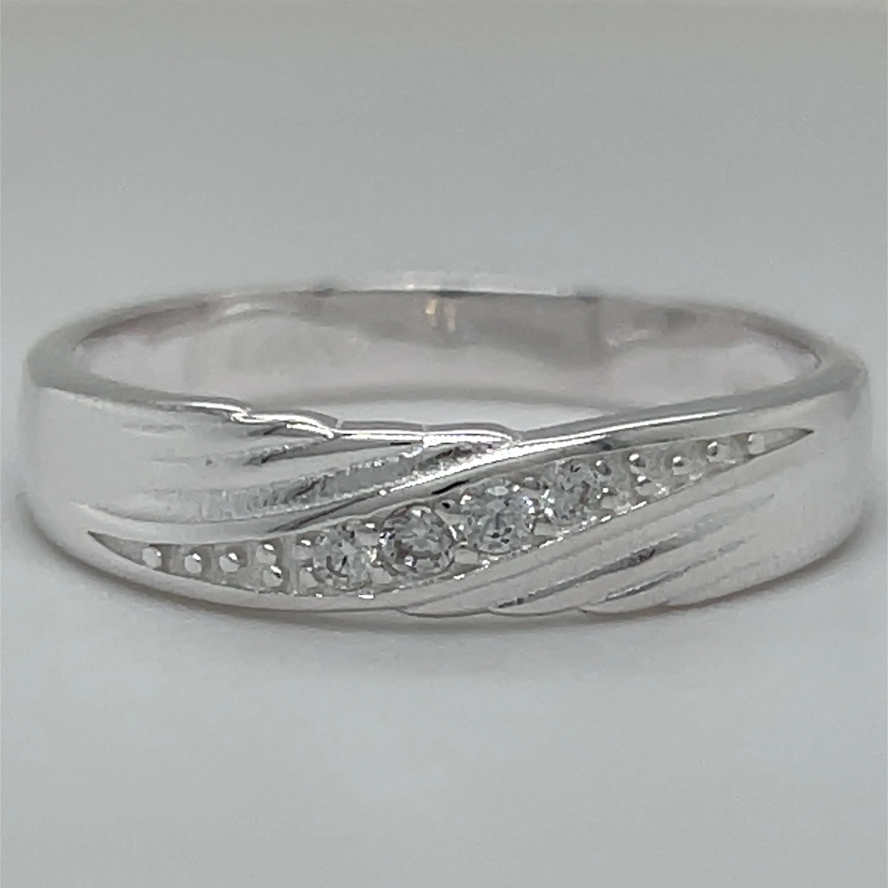 R694 Man Wedding Ring