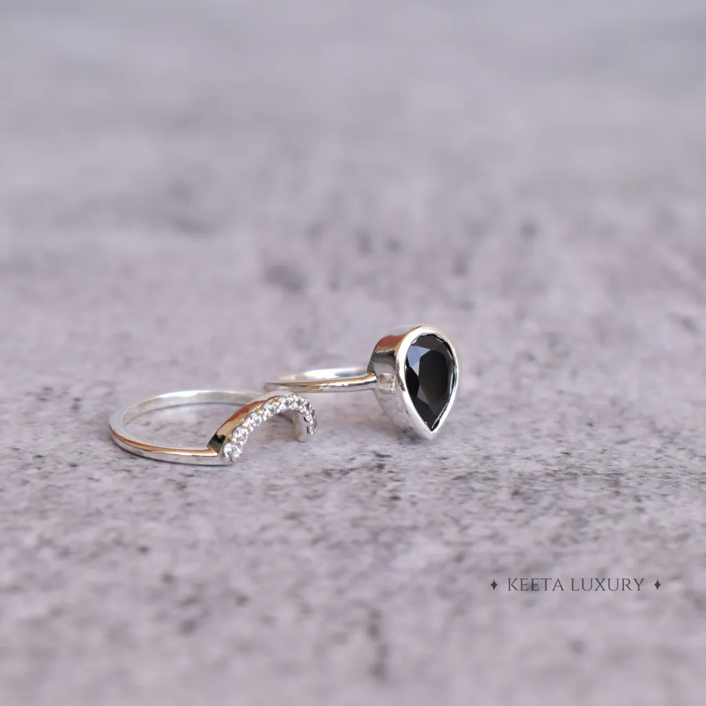 Raven's Tear - Black Onyx Ring Set