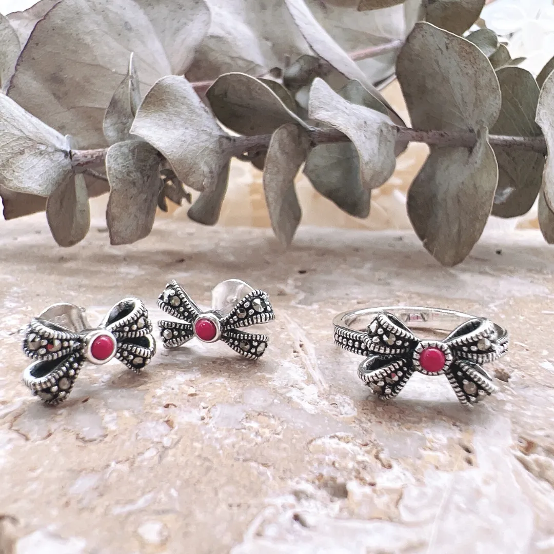 Red Coral Ribbon Ring