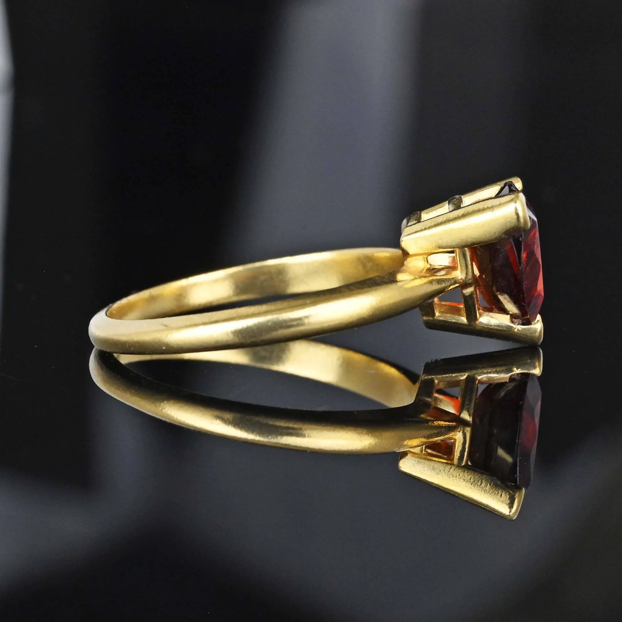 Vintage 14K Gold Solitaire Trillion Cut Garnet Ring